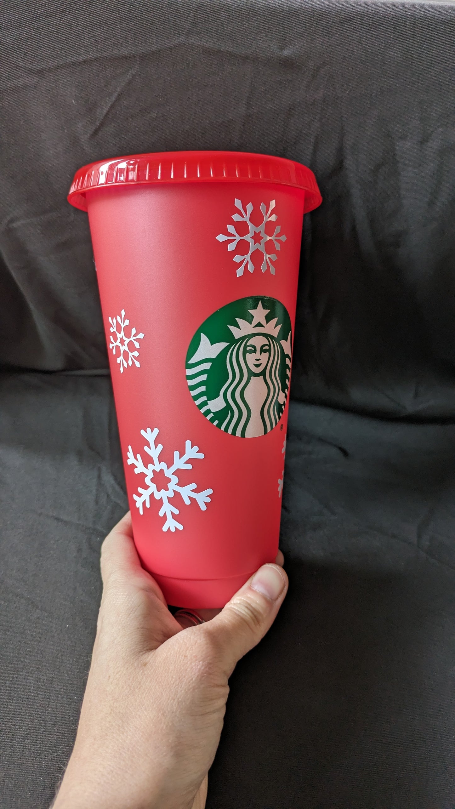 Red snowflake cup