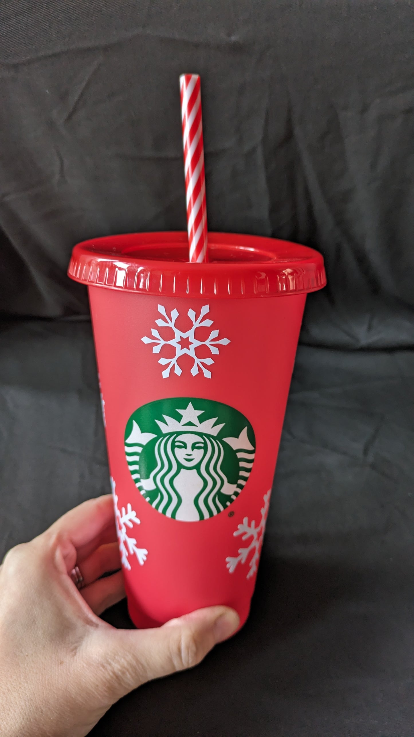 Red snowflake cup