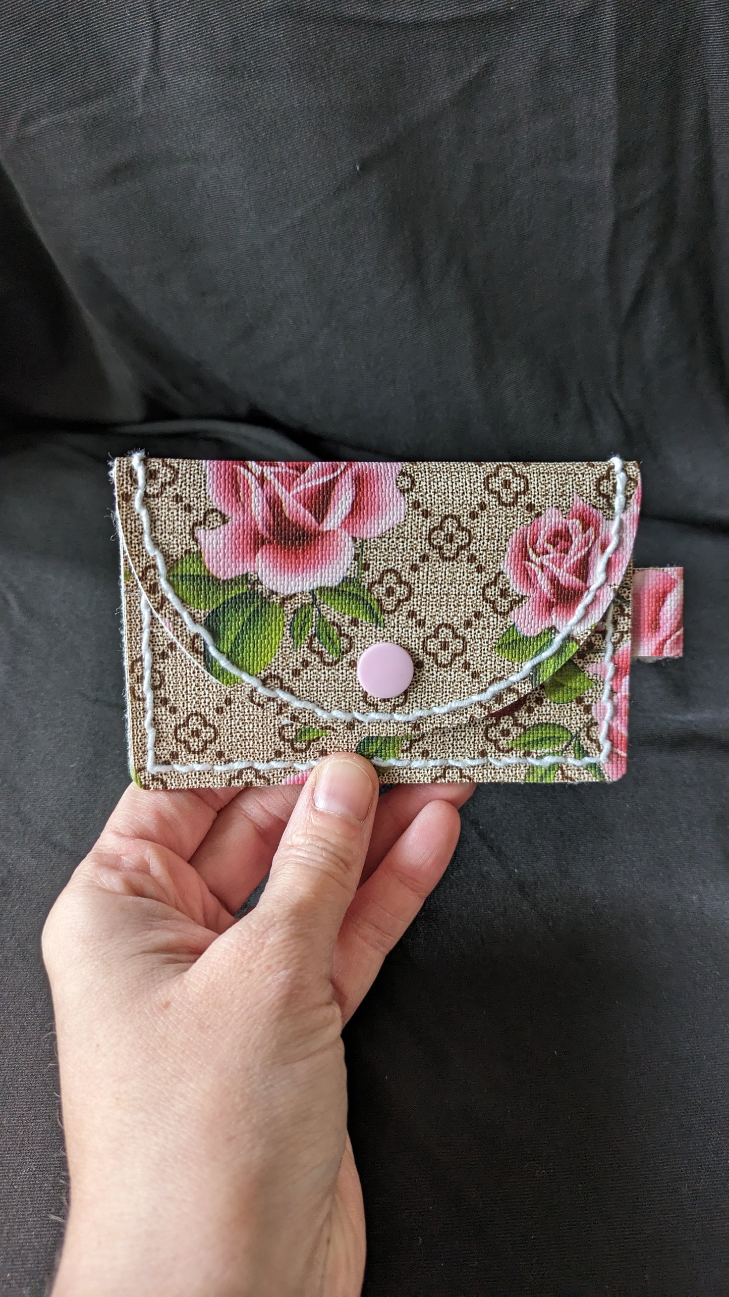 Rose I.D wallet